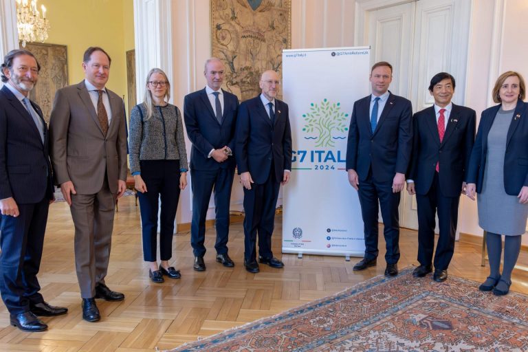 POLAND.-G7-MEETING-scaled